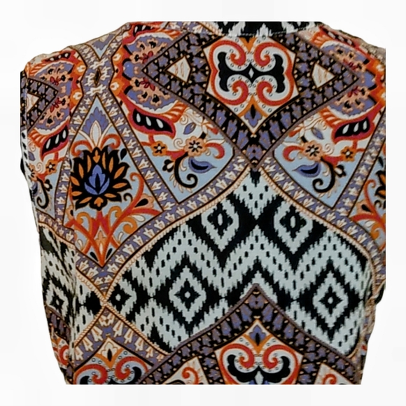 NWOT Brina & Em Bohemian Aztec Multi Color Sleeveless Blouse Size Medium - Picture 7 of 12